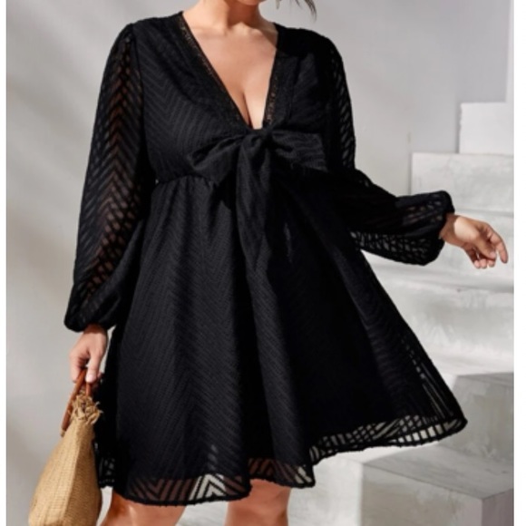 Plus size luxe lace trim knot front lantern sleeve dress - Picture 8 of 16